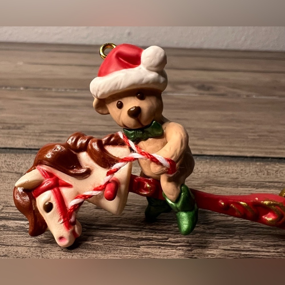 Hallmark NEW 2022 A Pony For Christmas 25th Anniversary Special Edition Ornament - Picture 4 of 9